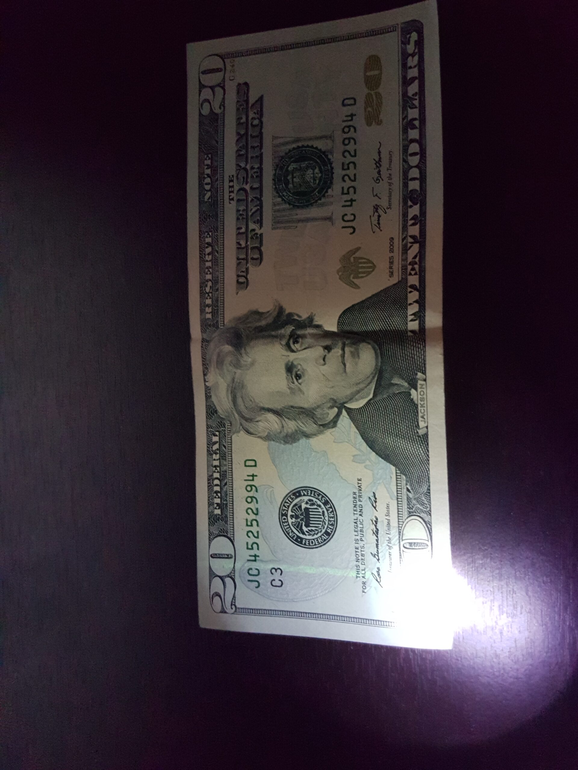 Blu Angel Gold 365nm UV LED Superbright (3W) Black Light With Rechargeable 3800 MAH Li-Ion Battery And Charger - Image 10